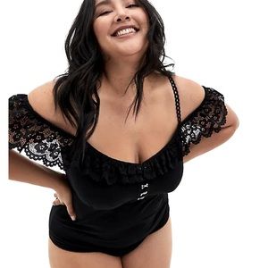 TORRID lace bodysuit 2x NWT